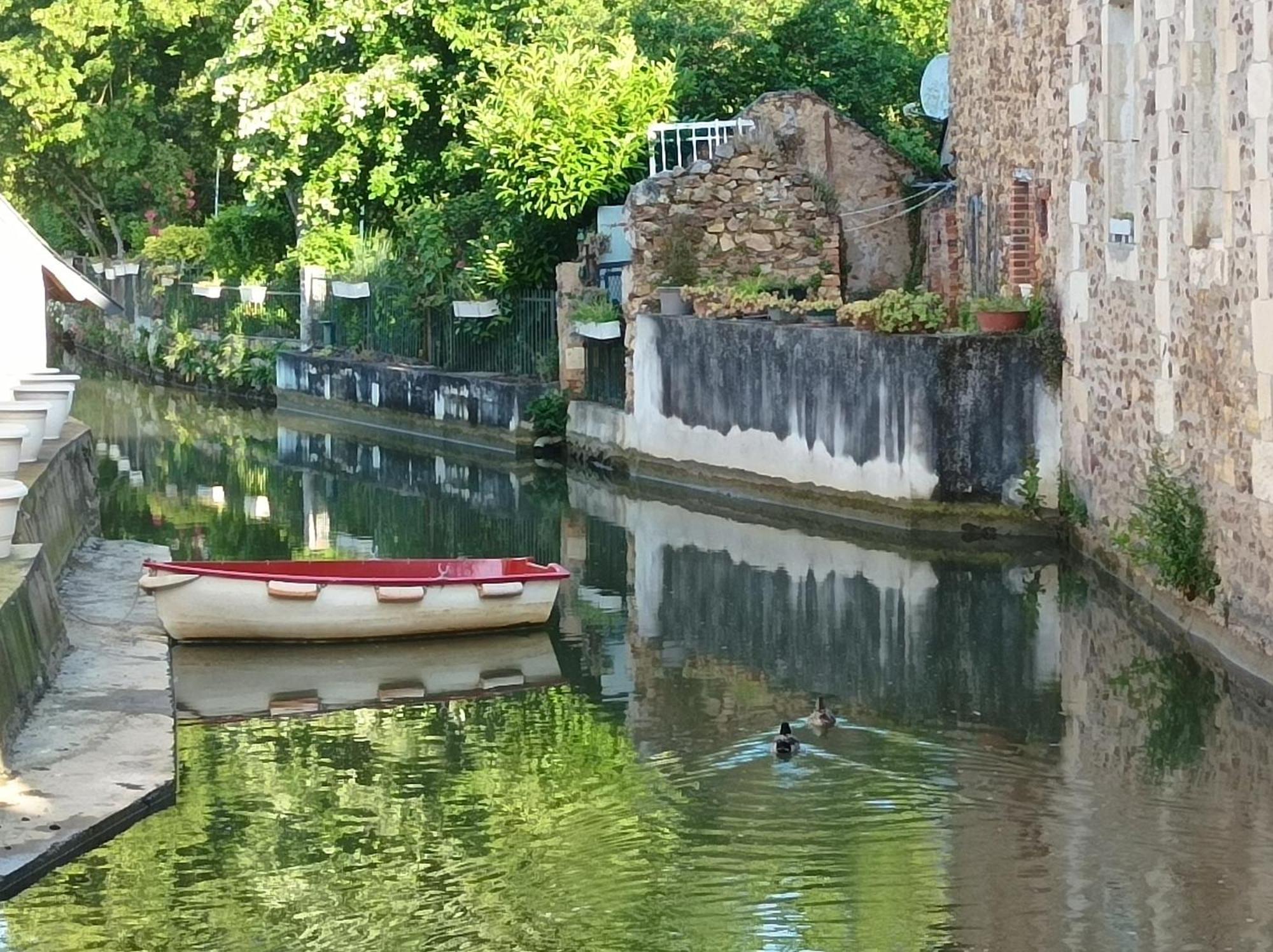 La Maison Au Bord De L'Eau Gracay Buitenkant foto